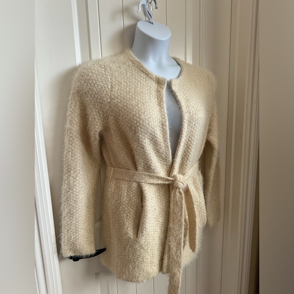 2bella Eyelash Knit Cardigan Sweater with Hand Warming Pockets and Belt, size L - Picture 2 of 8